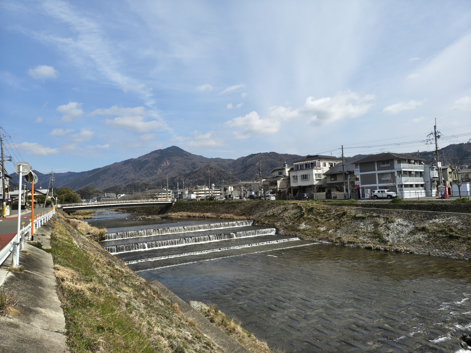 川の画像。カメラ映像検証１