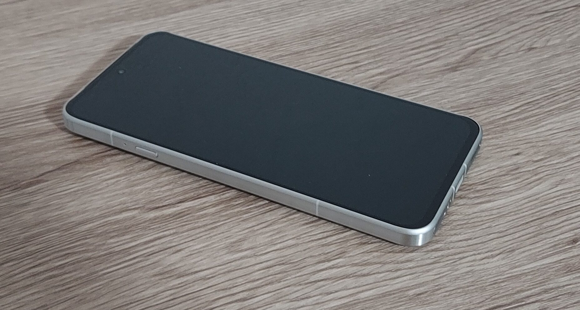 本体左側の画像